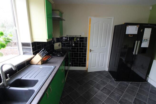 kitchen/dining room