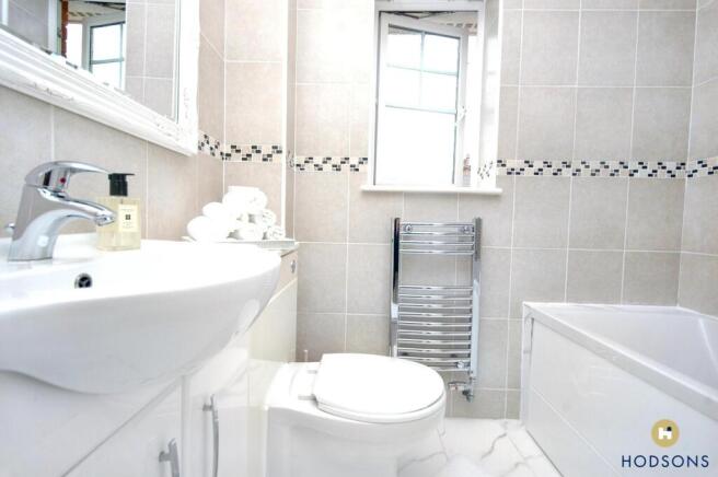 3 bed Semi-Detached for sale Image 10