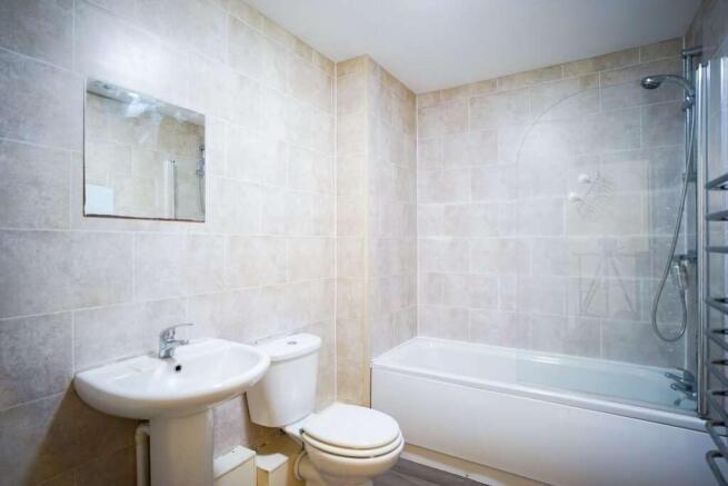 1 bed Flat to rent Image 6