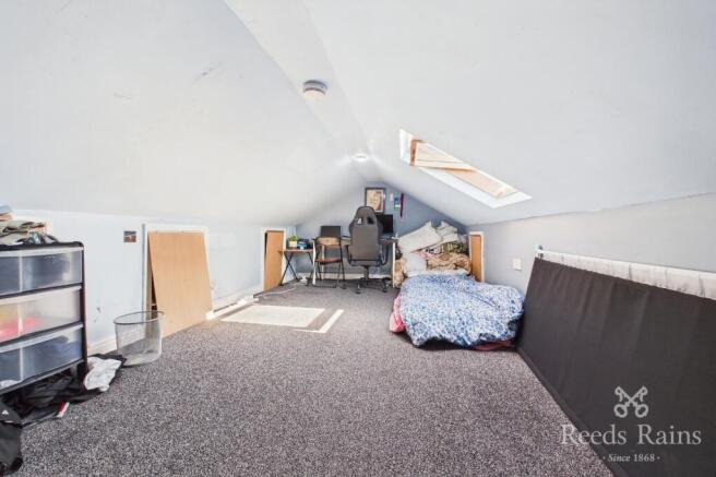3 bed Semi-Detached for sale Image 8