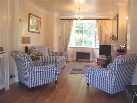 Lounge to Front
