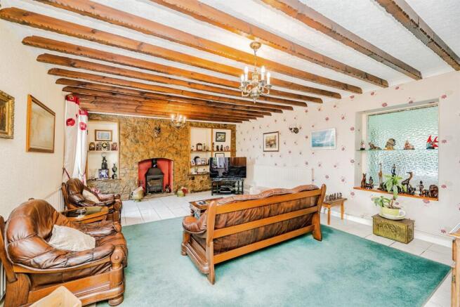 Hendre Road, Bridgend - View 4