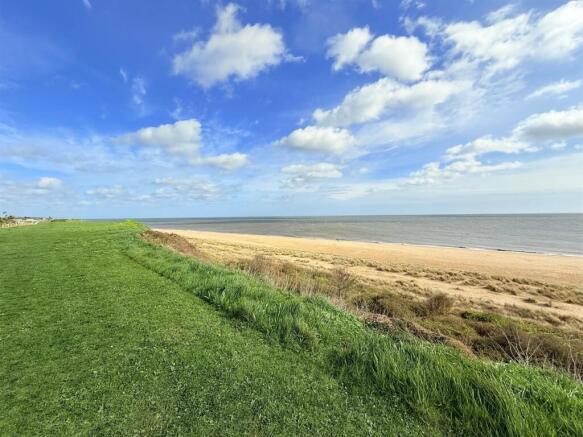 Scratby Beach