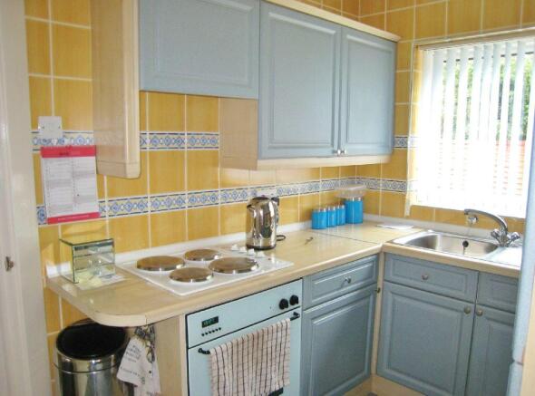 Kitchen photo 2
