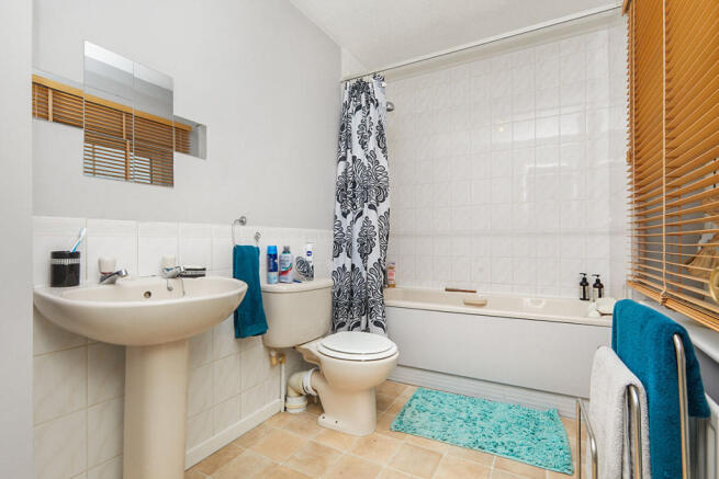 En-Suite Bathroom