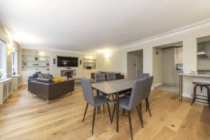 Flat 1, 39, Crutched Friars, London EC3N 2AE