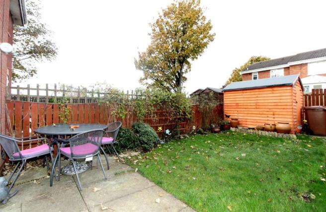 2014_Kestrel Close.j
