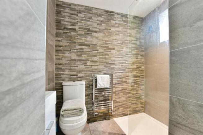 3 bed Semi-Detached for sale Image 6