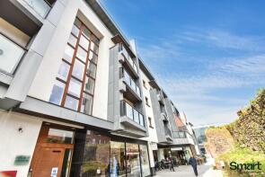 25, 3 Trinity Apartments, Roman Walk, Exeter EX1 1GP