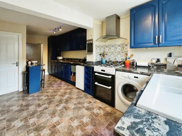 Kitchen/Breakfast Room