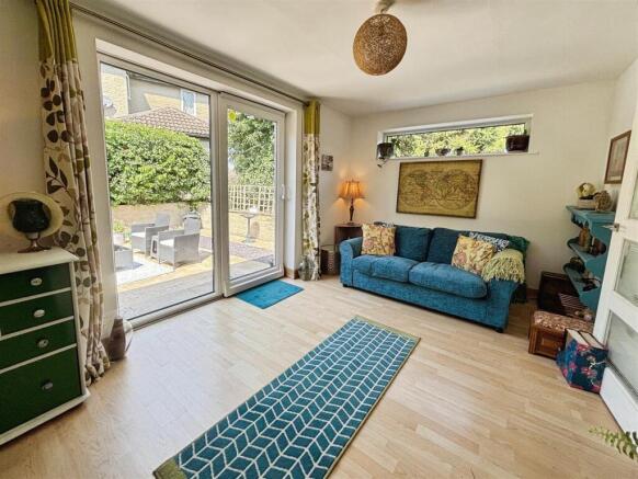 3 bed Detached for sale Image 11