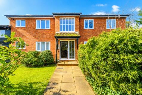 Battlefield Road, St. Albans, Hertfordshire, AL1