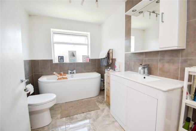 Shenley Close, Bebington, Wirral photo 4