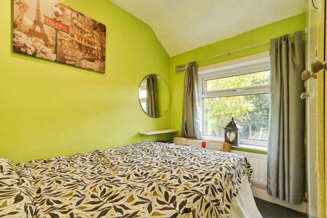 3 bed Semi-Detached for sale Image 12