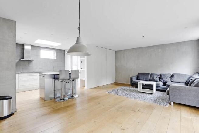 10-d990JHHGLL - F...