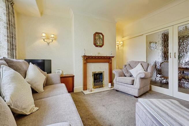 2 bed Semi-Detached for sale Image 7