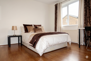 4, Pekin Close, London E14 6HA