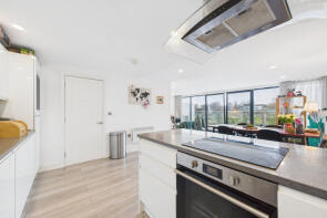 Flat 53, Swan Court, Waterhouse Street, Hemel Hempstead HP1 1DS