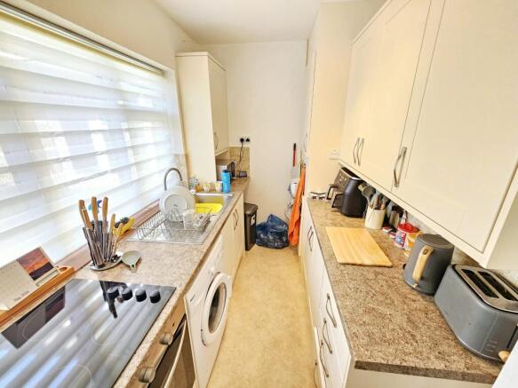 1 bed Flat for sale Image 6