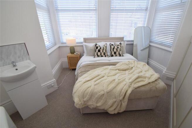 1 bed Apartment to rent Image 4