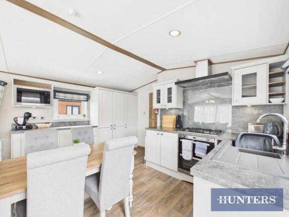 2 bed Park Home for sale Image 7
