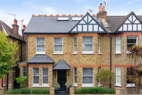 Kingsley Avenue, London, W13