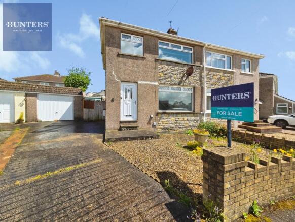 3-bed semi-detached on Glenwood Close, Coychurch, Bridgend, £235,000
