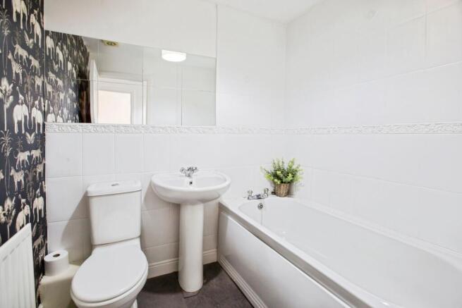 5 bed Town House for sale Image 12