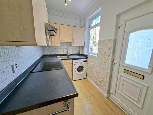 2 bed Terraced for sale Image 6