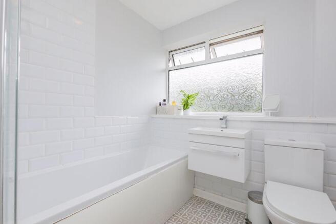 Family Bathroom 