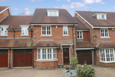 The Lawns, Shenley