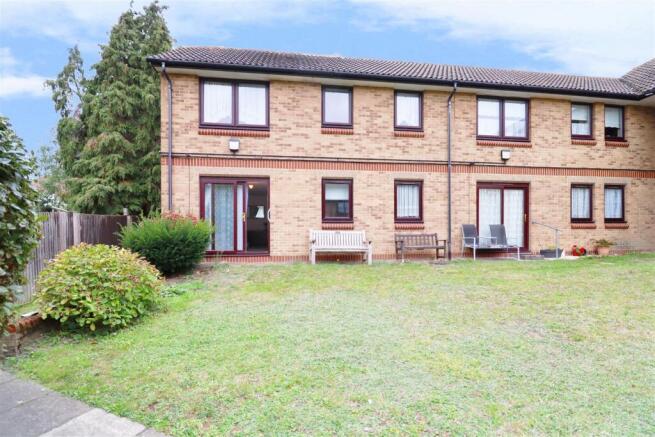 Communal Garden/Lounge Entrance