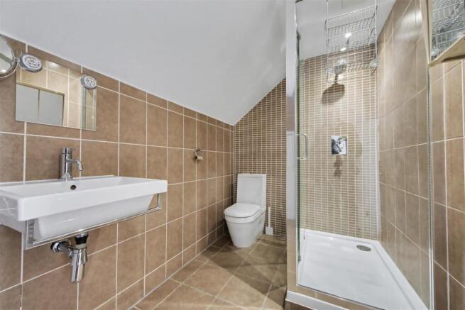 En-Suite (2).jpg
