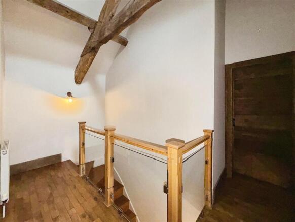 3 bed Barn Conversion for sale Image 12