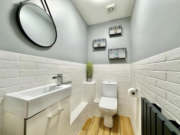 3 bed Detached for sale Image 6