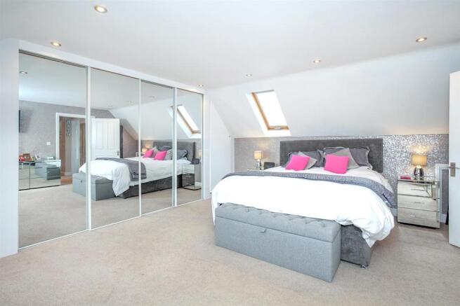 Master Bedroom 2.jpg
