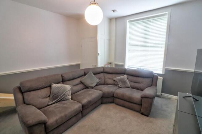 2 bed Terraced for sale Image 5