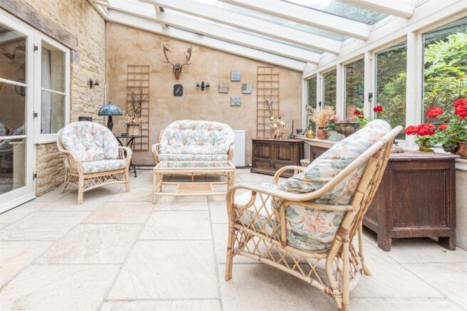 Garden Room 1.jpg