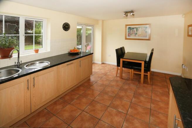 Kitchen/Breakfast Room