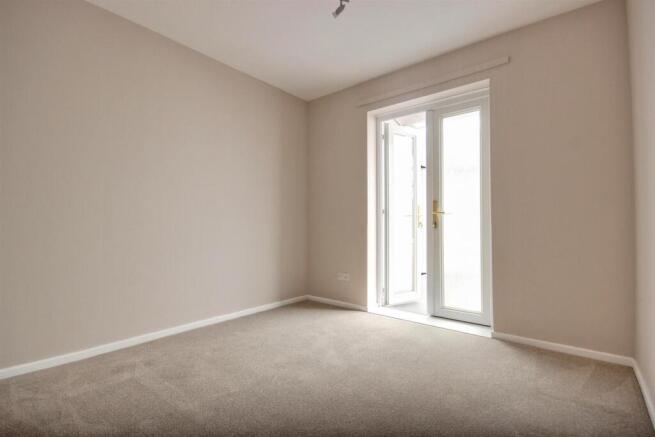 2 bed Semi-Detached Bungalow for sale Image 7