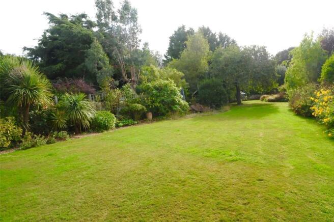 180' Rear Garden