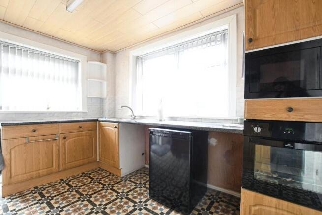 3 bed Semi-Detached for sale Image 9