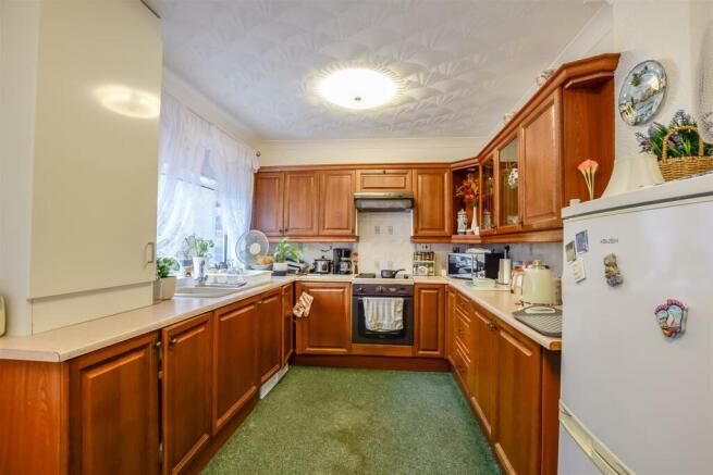 Kitchen/Dining Area