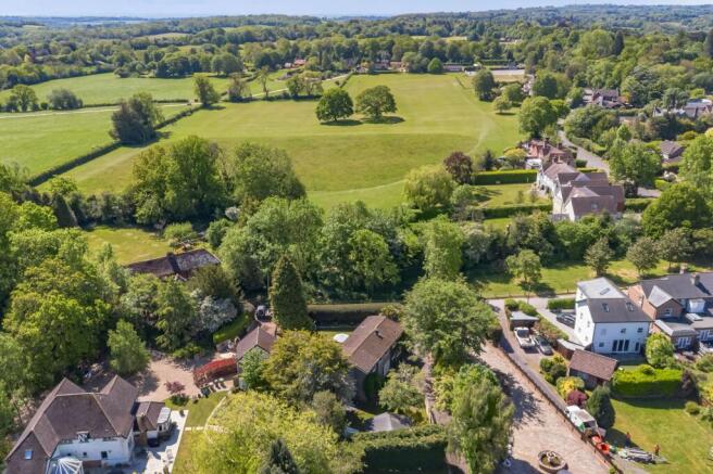 Starrock Lane, Chipstead, CR5 photo 4