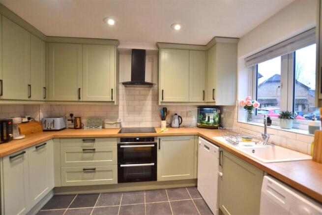 Kitchen 1.JPG