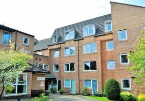 107, Homebeech House, Mount Hermon Road, Woking GU22 7XG