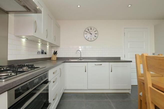 51 Clippens Drive, Edinburgh, EH17 8TU photo 4