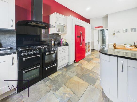 4 bed Terraced for sale Image 7