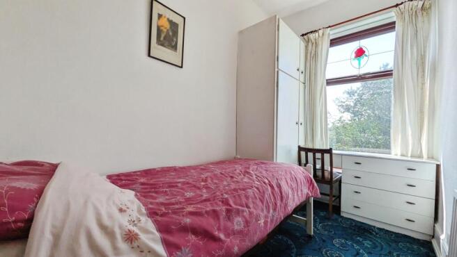 3 bed Terraced for sale Image 9