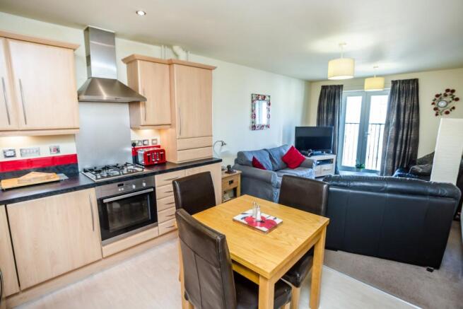 Lounge / Kitchen